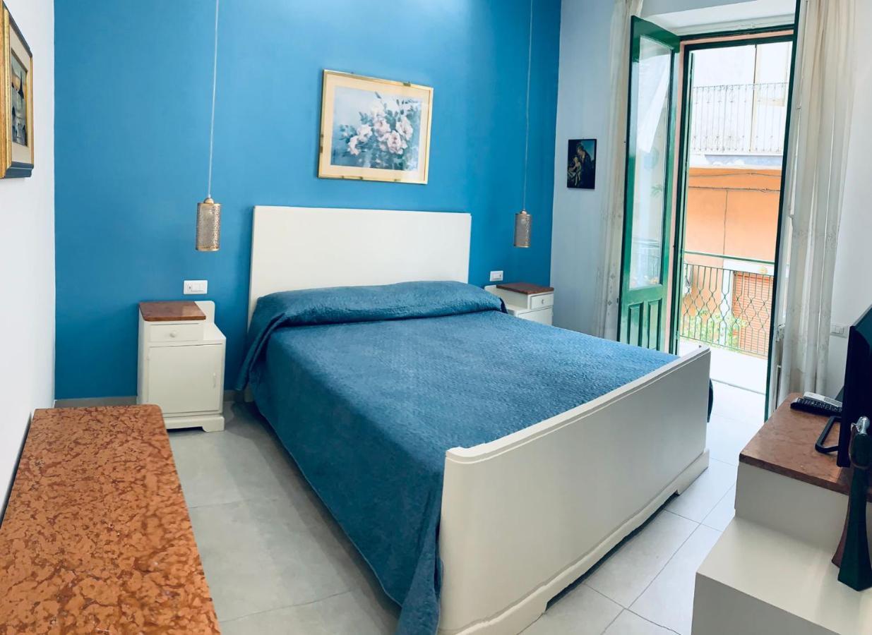 Casa Vacanze Rosa Aci Trezza Exteriör bild